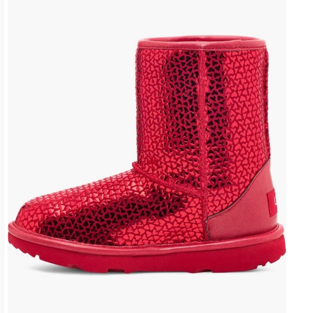 NWOB Toddler UGG Classic II Gel Red Heart Boot - Picture 3 of 10
